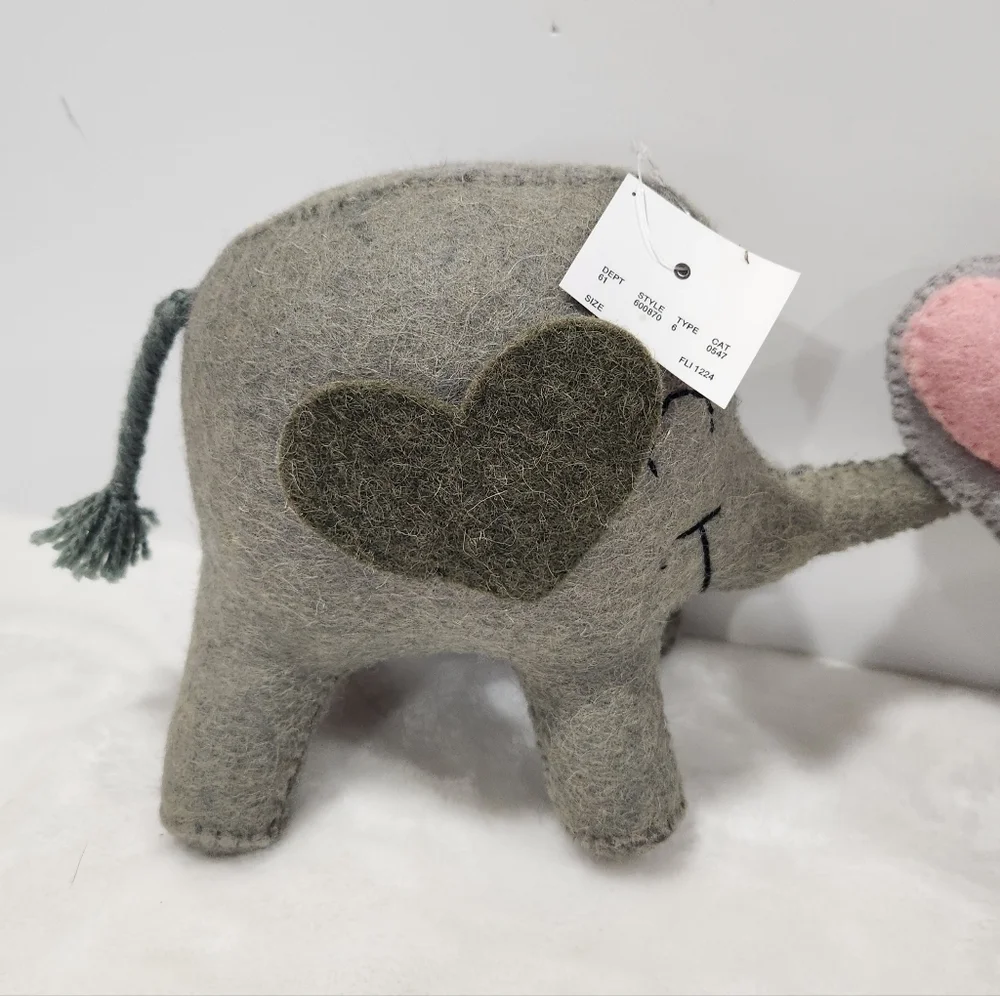Handmade Wool Embroidered Gray Couple Elephants Entwined Heart Trunks New